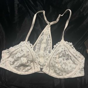 Victorias’s Secret Size 24C White cotton Underwire Bra